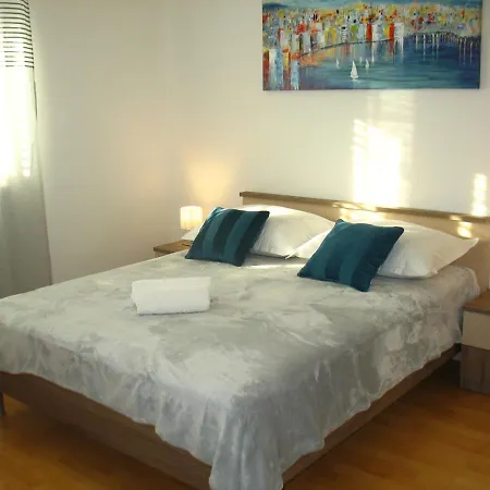 House Mm Holiday home Cavoglave