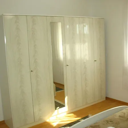 House Mm *