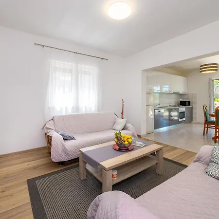 Vakantiehuis House Mm